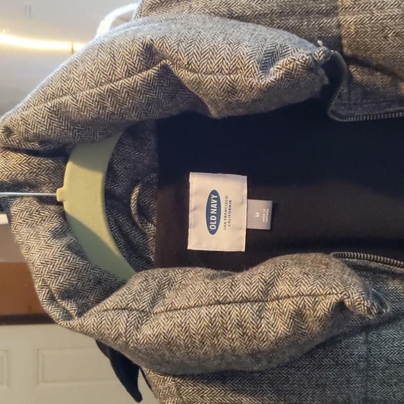 Fleece lined puffy vest - Picture 2 of 5